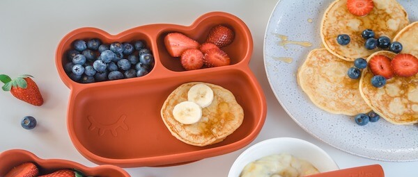 Baby suction plate with fruits